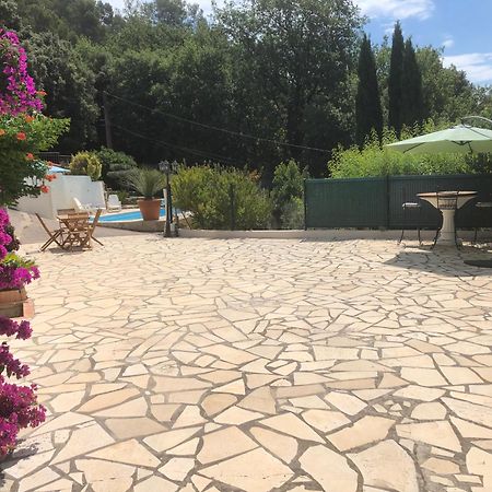 Appartement Dans La Colline Belgentier Kültér fotó