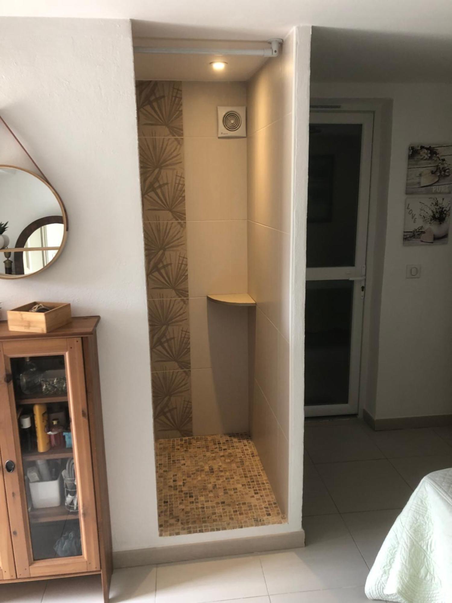 Appartement Dans La Colline Belgentier Kültér fotó
