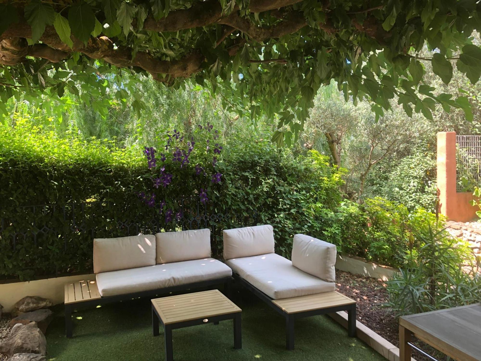Appartement Dans La Colline Belgentier Kültér fotó